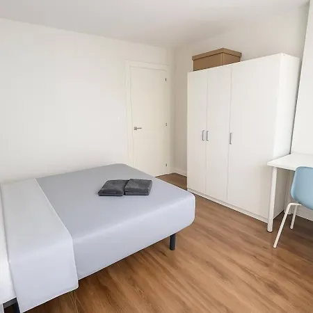 Apartment Kaizen 4 Garaje A/c Wifi *